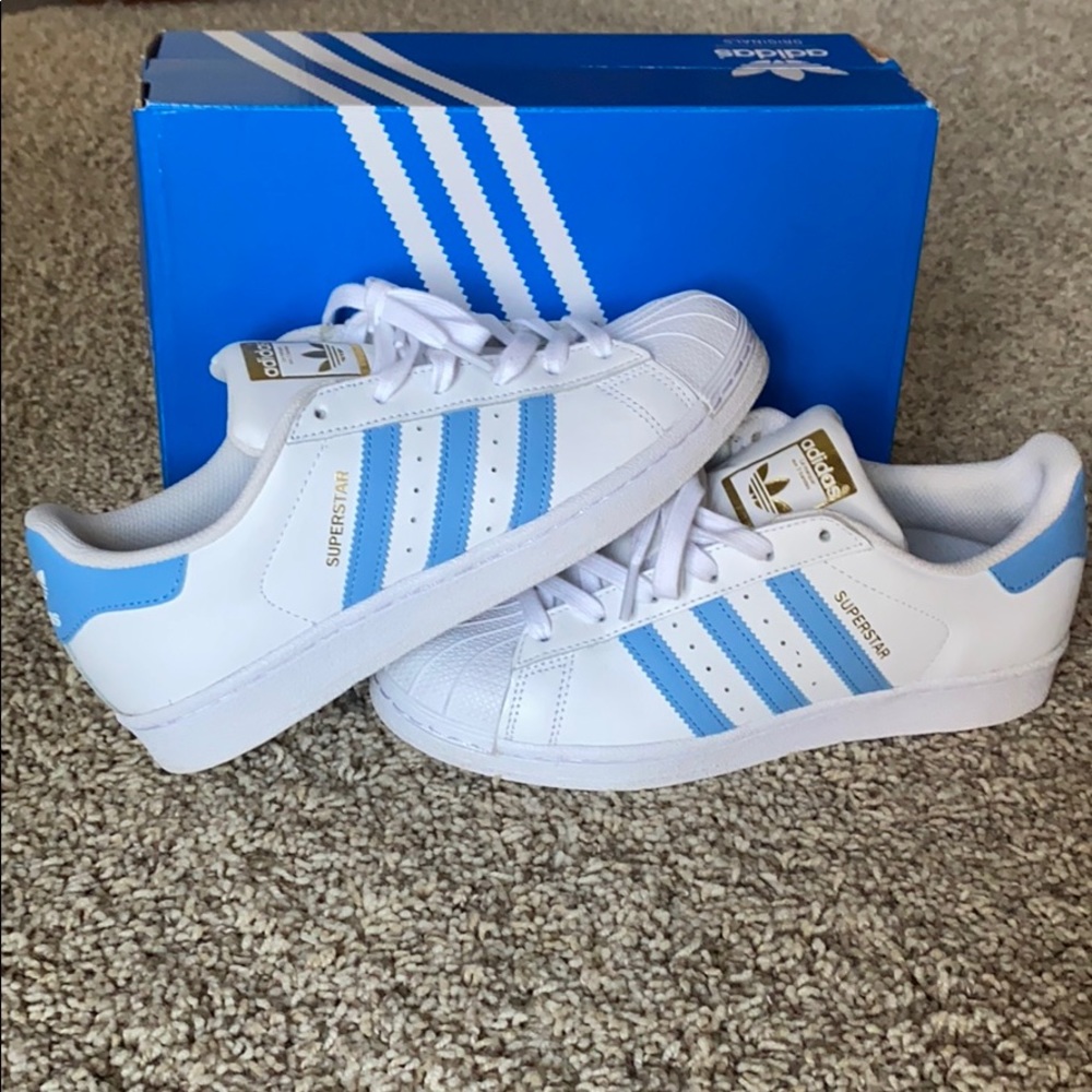 Adidas Originals Sneakers 💙